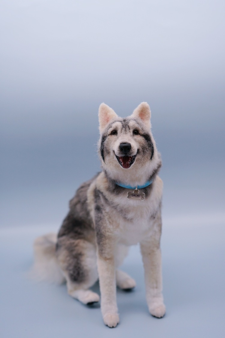 Realistic movable dog